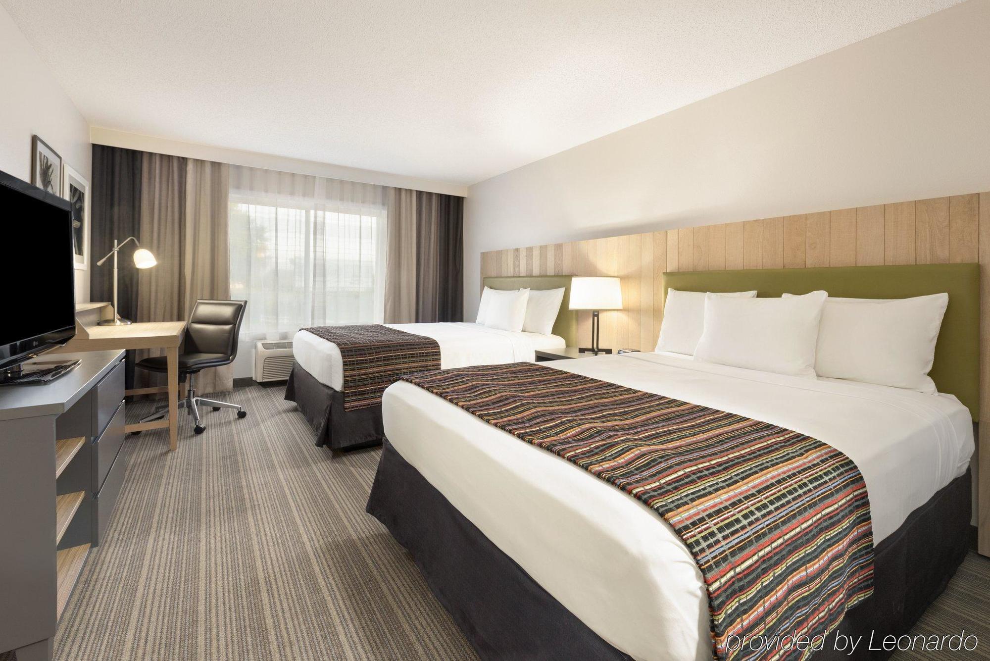 Country Inn & Suites By Radisson, Chippewa Falls, Wi מראה חיצוני תמונה