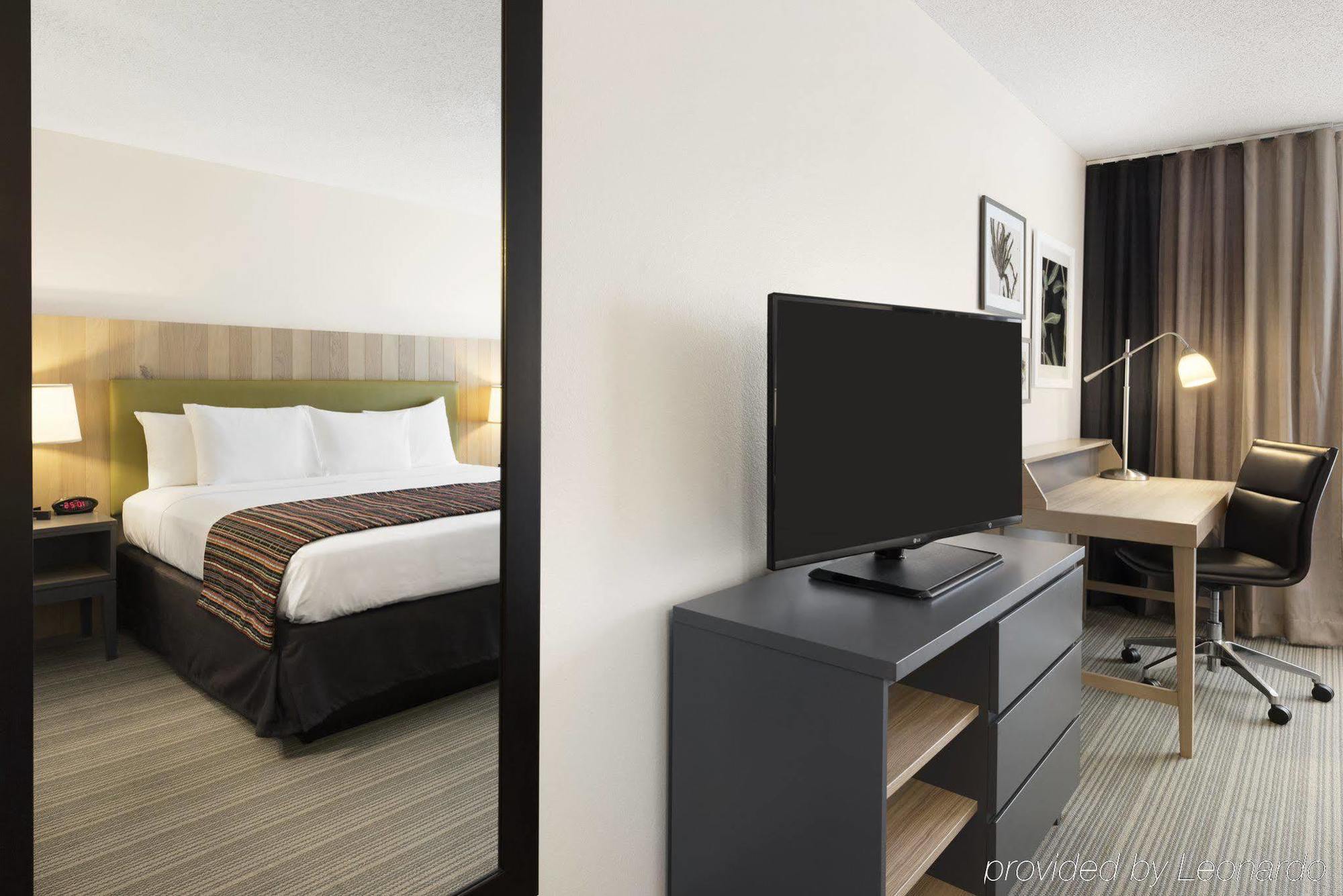 Country Inn & Suites By Radisson, Chippewa Falls, Wi מראה חיצוני תמונה